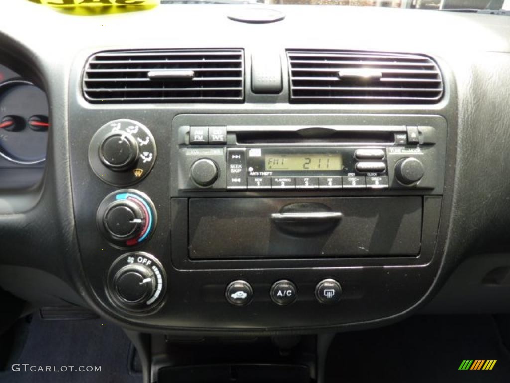 2003 Honda Civic EX Sedan Controls Photo #48971126