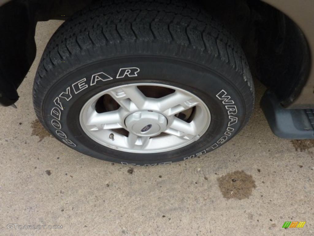 2005 Explorer XLT 4x4 - Mineral Grey Metallic / Graphite photo #7