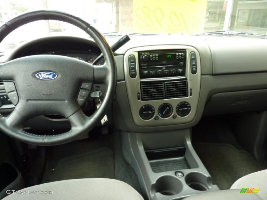 2005 Explorer XLT 4x4 - Mineral Grey Metallic / Graphite photo #12