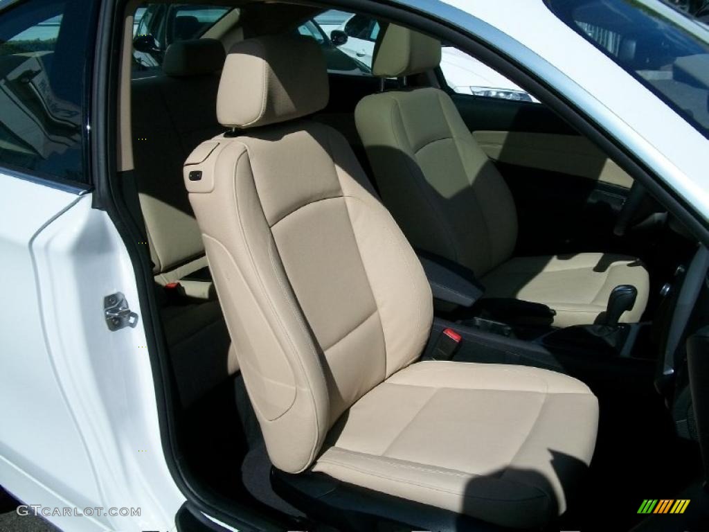 2011 1 Series 128i Coupe - Alpine White / Savanna Beige photo #27