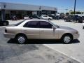 1995 Cashmere Beige Metallic Toyota Camry LE Sedan  photo #5