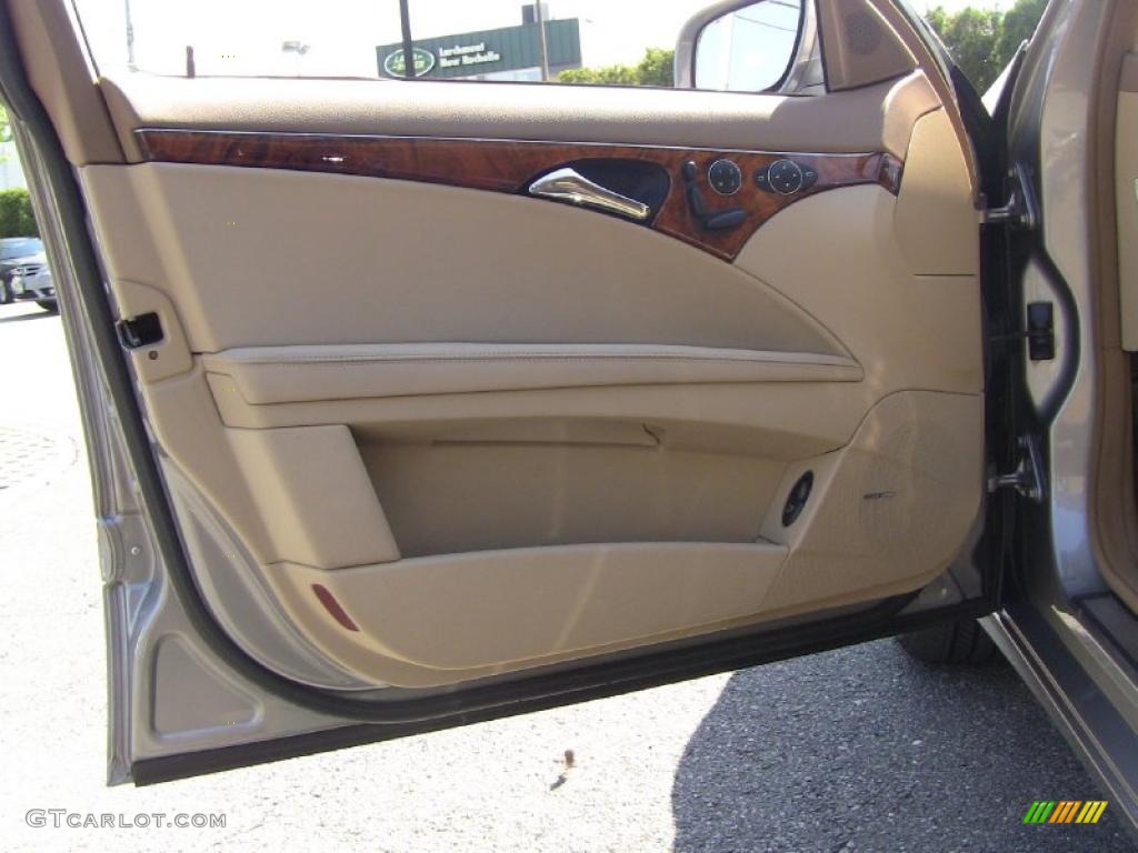 2008 Mercedes-Benz E 350 4Matic Sedan Cashmere Door Panel Photo #48976064