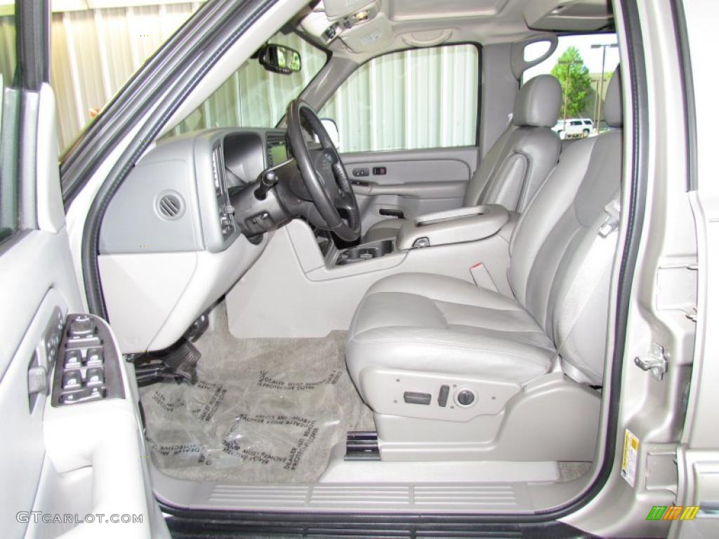Gray/Dark Charcoal Interior 2006 Chevrolet Tahoe LT Photo #48980096