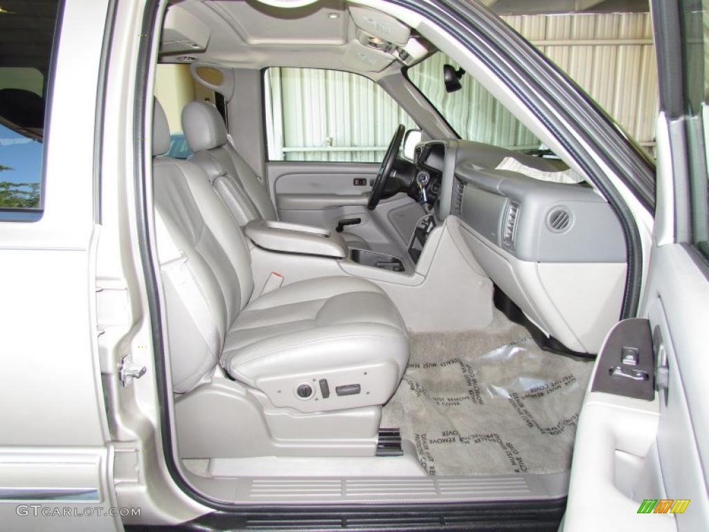 Gray/Dark Charcoal Interior 2006 Chevrolet Tahoe LT Photo #48980099