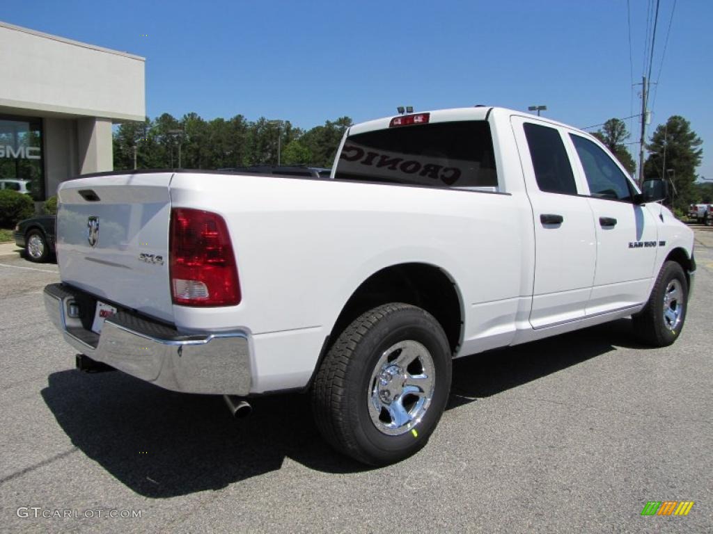 2011 Ram 1500 ST Quad Cab 4x4 - Bright White / Dark Slate Gray/Medium Graystone photo #7