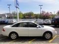 Oxford White - Five Hundred SEL AWD Photo No. 9