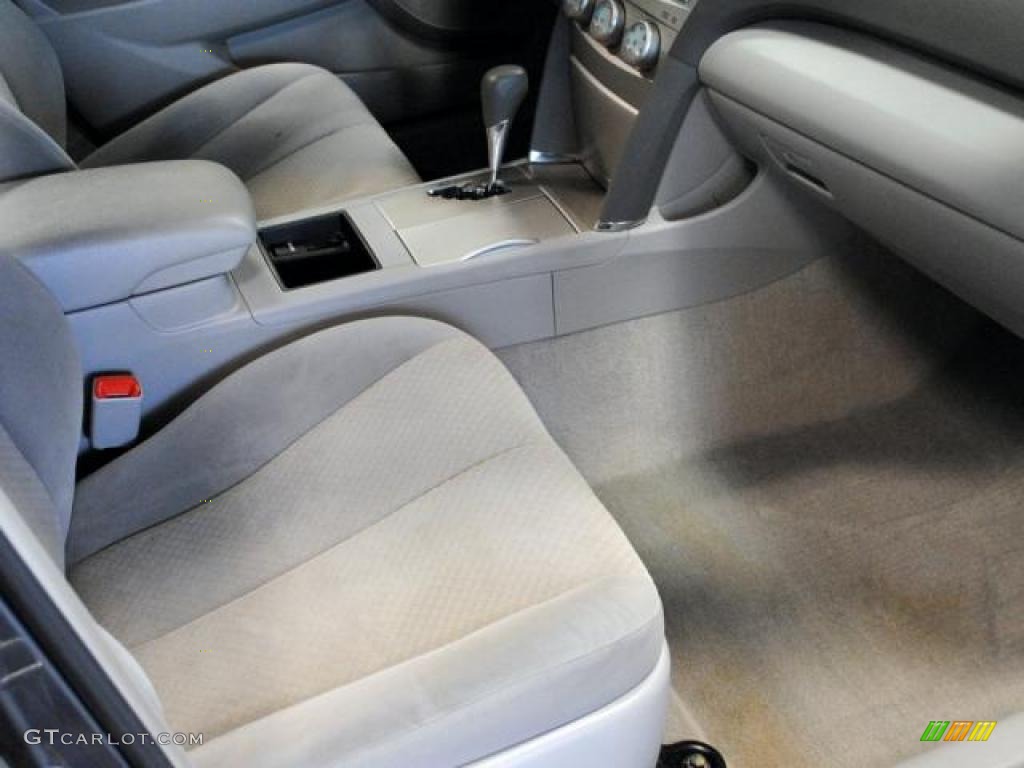 2009 Camry LE V6 - Magnetic Gray Metallic / Ash photo #13