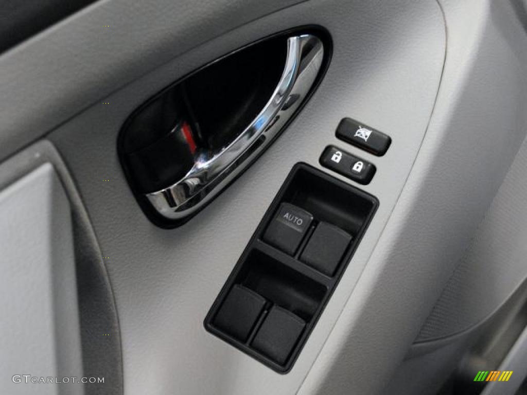 2009 Camry LE V6 - Magnetic Gray Metallic / Ash photo #21