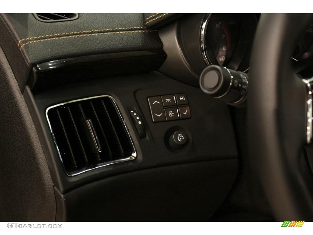 2011 Cadillac CTS -V Coupe Controls Photo #48988562