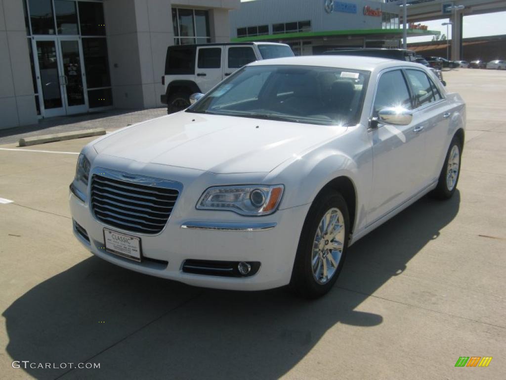 2011 300 Limited - Bright White / Black/Light Frost Beige photo #1