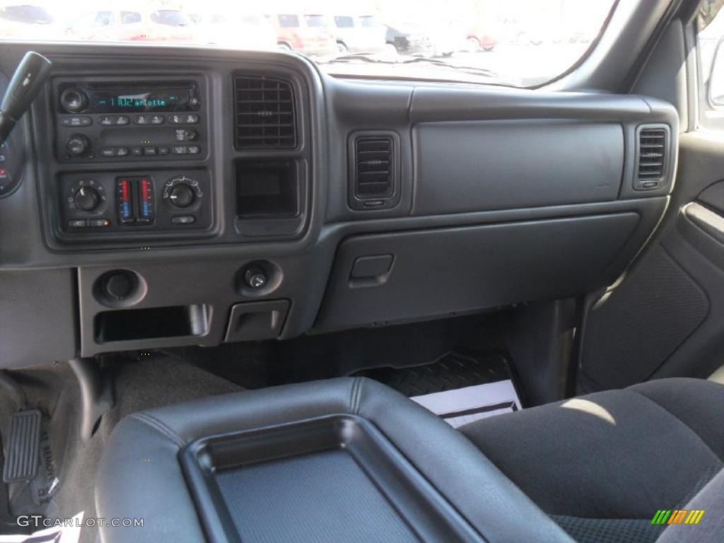 2005 Silverado 1500 LS Extended Cab - Silver Birch Metallic / Dark Charcoal photo #15