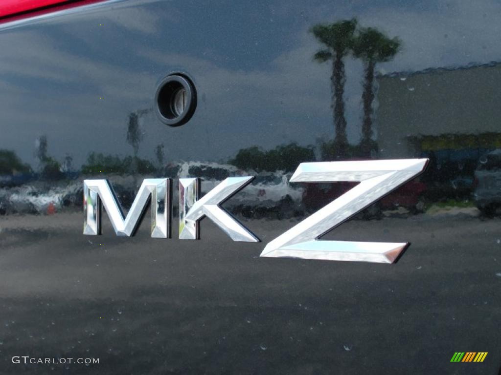 2011 MKZ FWD - Tuxedo Black Metallic / Dark Charcoal photo #4