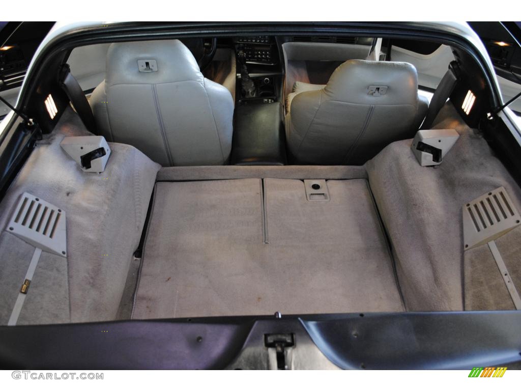 1996 Chevrolet Corvette Coupe Trunk Photo #48989741