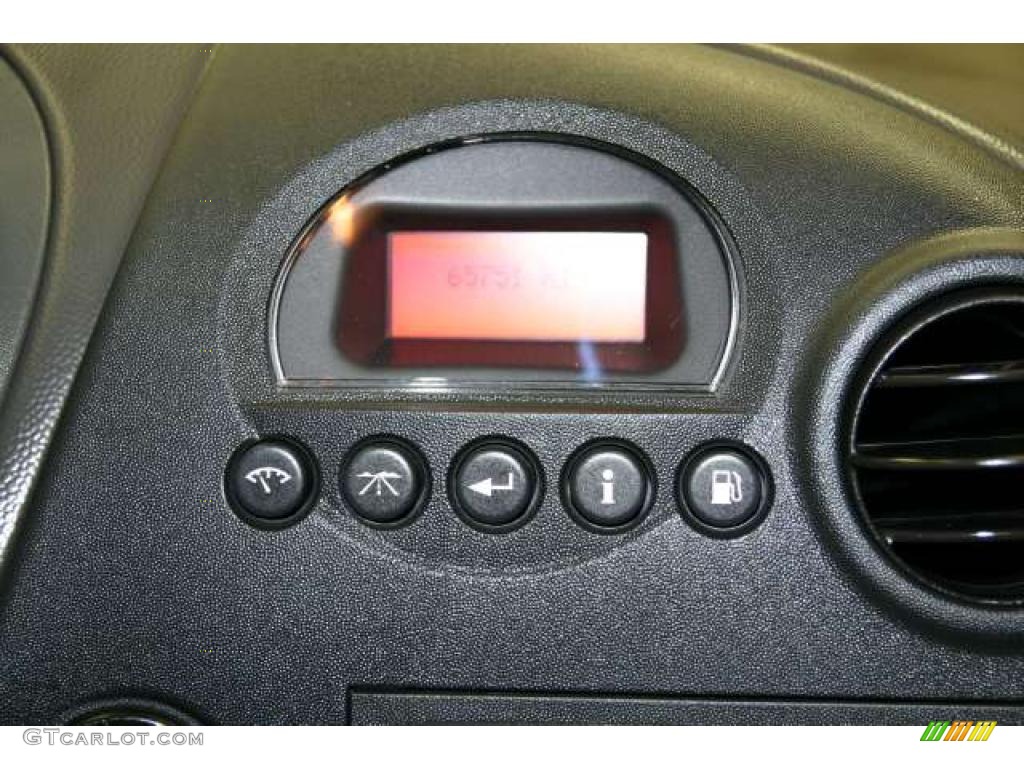 2005 Grand Prix GTP Sedan - Black / Ebony/Dark Pewter photo #10