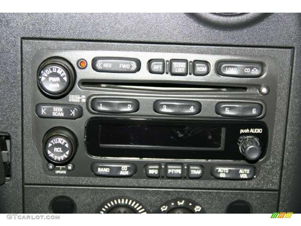 2005 Grand Prix GTP Sedan - Black / Ebony/Dark Pewter photo #11