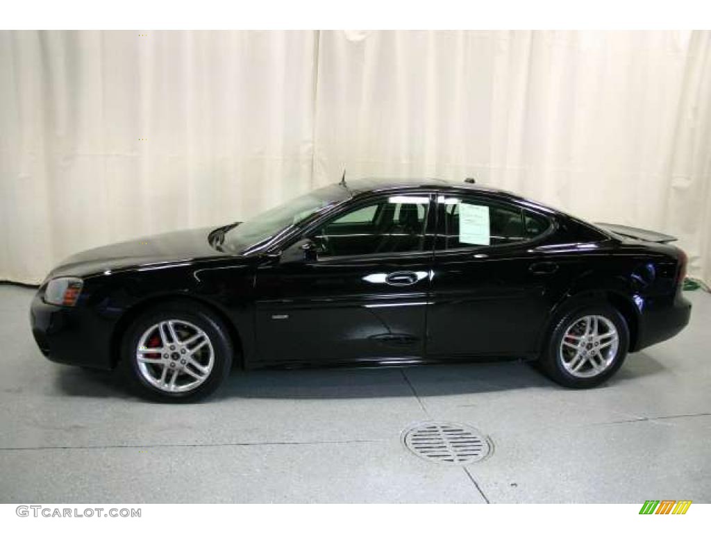 2005 Grand Prix GTP Sedan - Black / Ebony/Dark Pewter photo #21