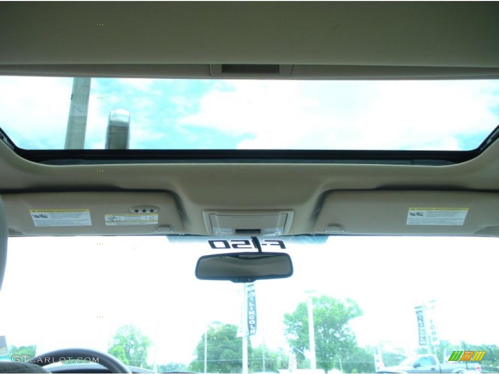 2010 F150 Lariat SuperCrew - Oxford White / Tan photo #17