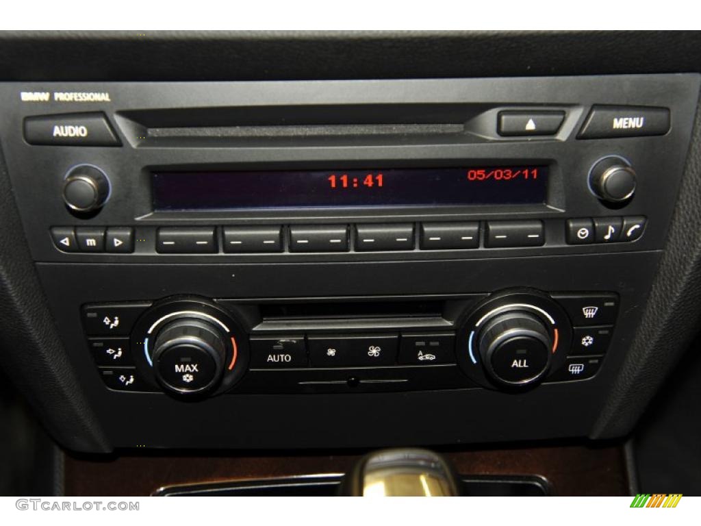 2011 BMW 3 Series 335i Coupe Controls Photo #48994455