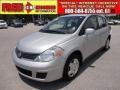 Brillant Silver - Versa 1.8 S Hatchback Photo No. 1
