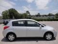 Brillant Silver - Versa 1.8 S Hatchback Photo No. 13