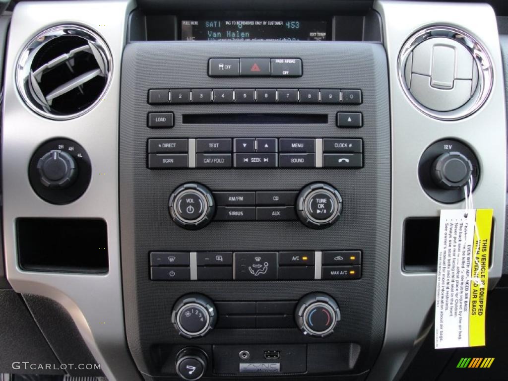 2011 Ford F150 XLT SuperCrew 4x4 Controls Photo #48995096
