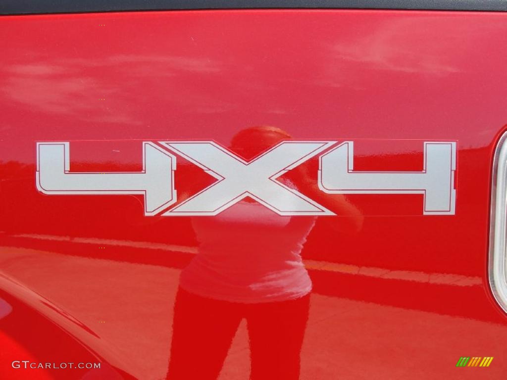 2011 F150 XLT SuperCrew 4x4 - Race Red / Steel Gray photo #19