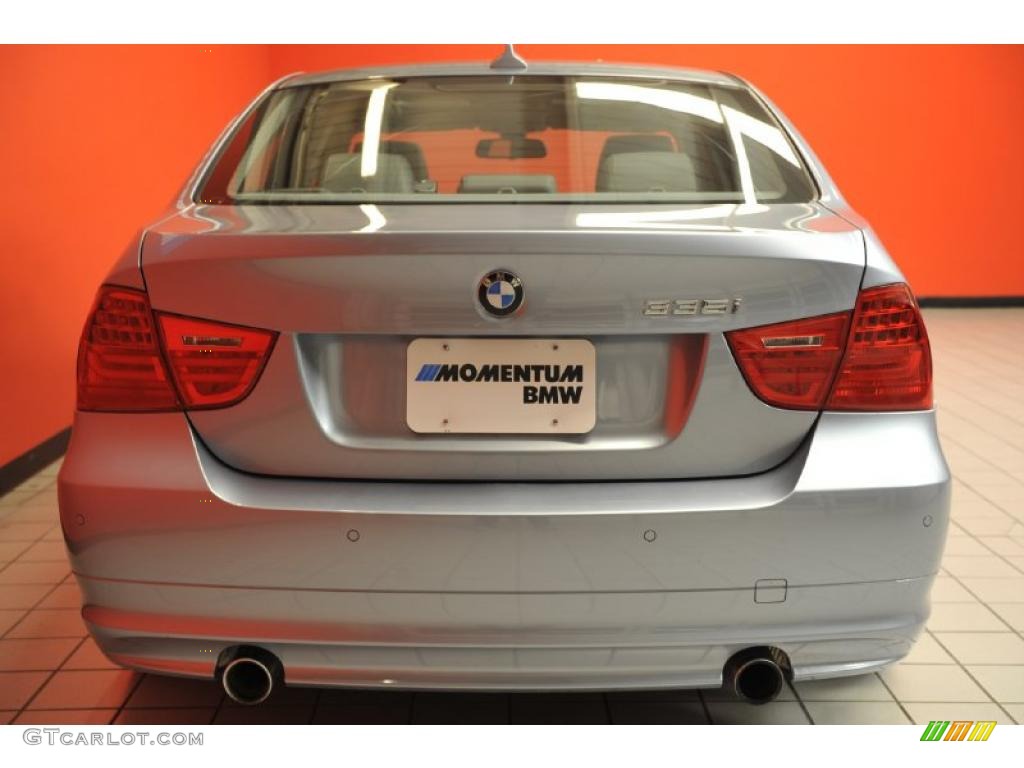 2010 3 Series 335i Sedan - Blue Water Metallic / Gray Dakota Leather photo #18