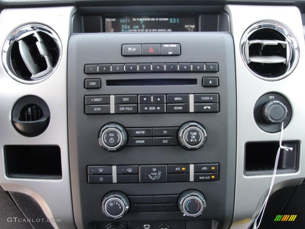 2011 Ford F150 XLT SuperCab Controls Photo #48998072