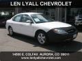 2002 Vibrant White Ford Taurus SES  photo #1