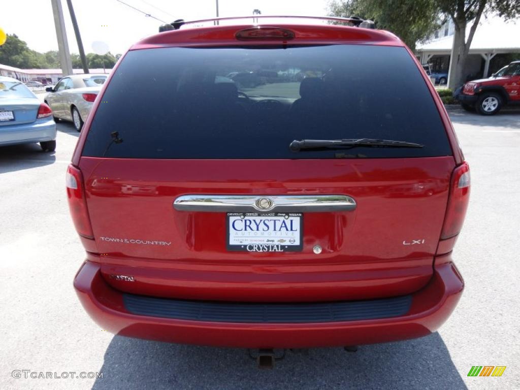 2002 Town & Country LXi - Inferno Red Tinted Pearlcoat / Sandstone photo #10