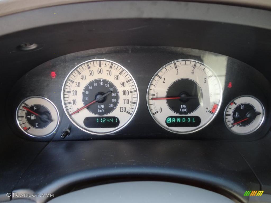 2002 Chrysler Town & Country LXi Gauges Photo #48998693