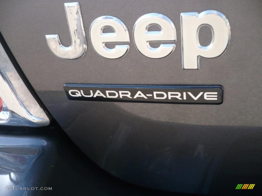 2003 Jeep Grand Cherokee Overland 4x4 Marks and Logos Photo #48999122