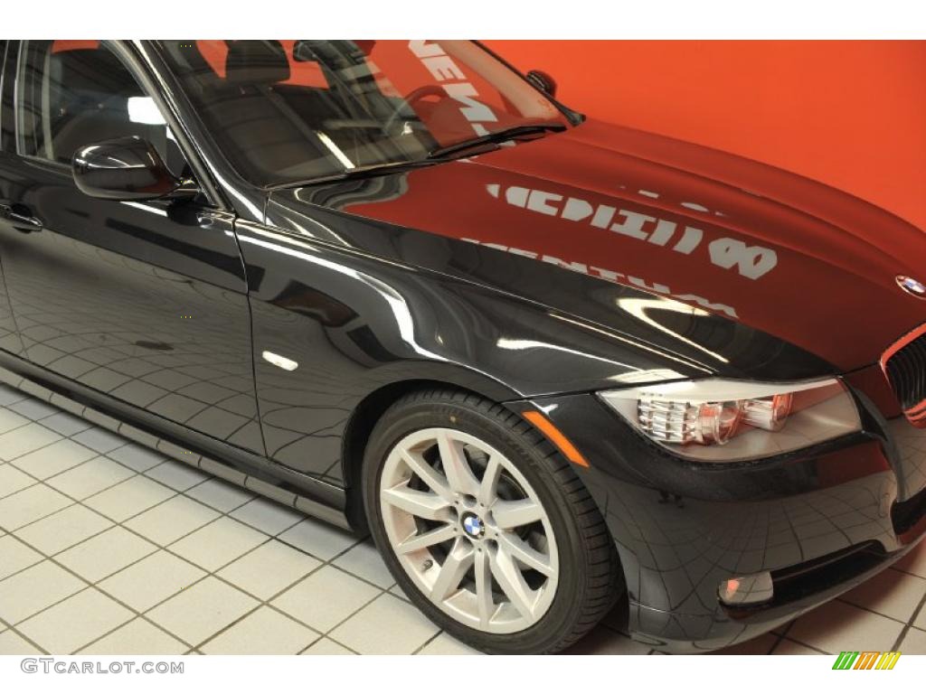 2010 3 Series 328i Sedan - Black Sapphire Metallic / Black photo #16