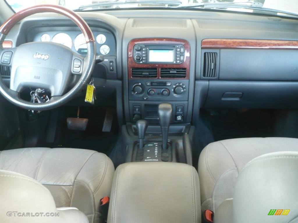 2003 Jeep Grand Cherokee Overland 4x4 Dark Slate Gray/Light Slate Gray Dashboard Photo #48999200