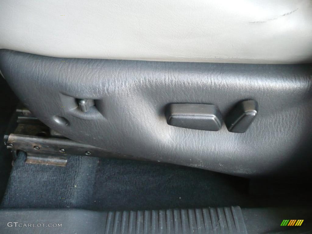 2003 Grand Cherokee Overland 4x4 - Graphite Metallic / Dark Slate Gray/Light Slate Gray photo #24