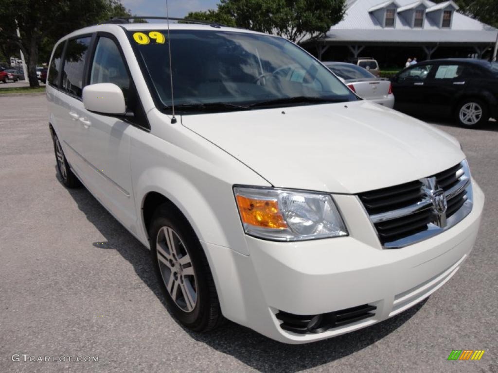 2009 Grand Caravan SXT - Stone White / Dark Slate Gray/Light Shale photo #13