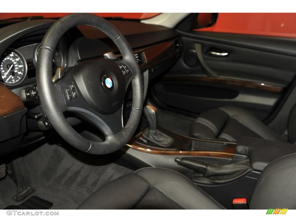 2010 3 Series 328i Sedan - Black Sapphire Metallic / Black photo #35