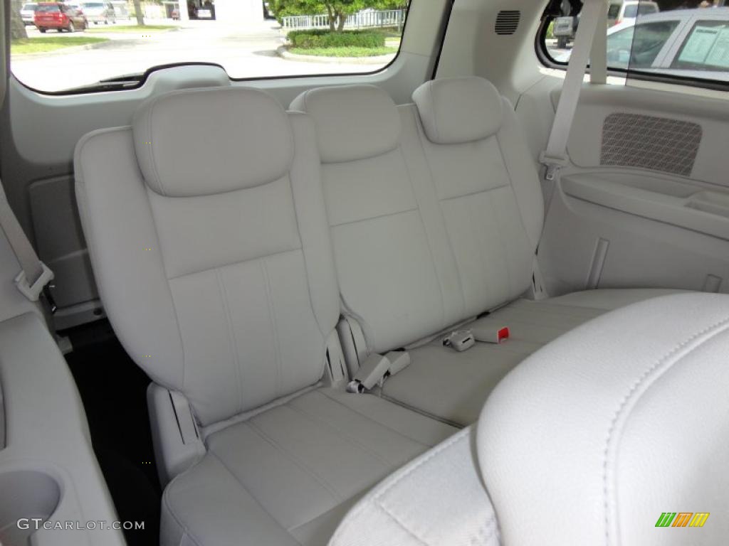 2009 Grand Caravan SXT - Stone White / Dark Slate Gray/Light Shale photo #14