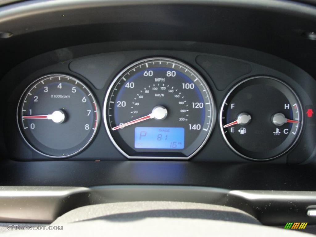 2011 Hyundai Santa Fe Limited Gauges Photo #49000412