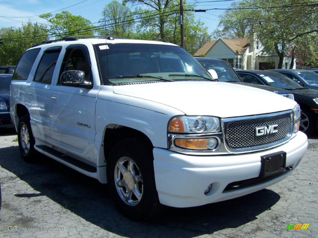 2004 Yukon Denali AWD - Summit White / Sandstone photo #3