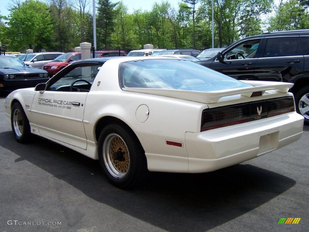 1989 Firebird TTA Turbo Trans Am Coupe - White / Tan photo #5