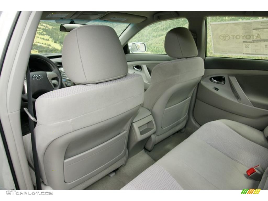 2011 Toyota Camry LE interior Photo #49002308