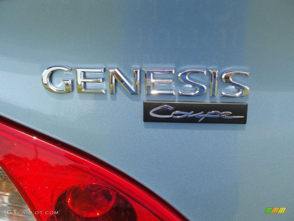 2011 Hyundai Genesis Coupe 2.0T Marks and Logos Photo #49002566