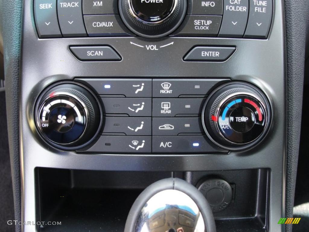 2011 Hyundai Genesis Coupe 2.0T Controls Photo #49002785
