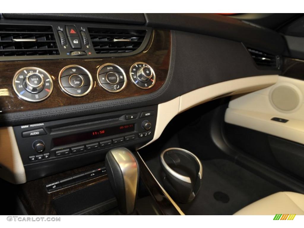 2011 Z4 sDrive30i Roadster - Jet Black / Beige photo #25