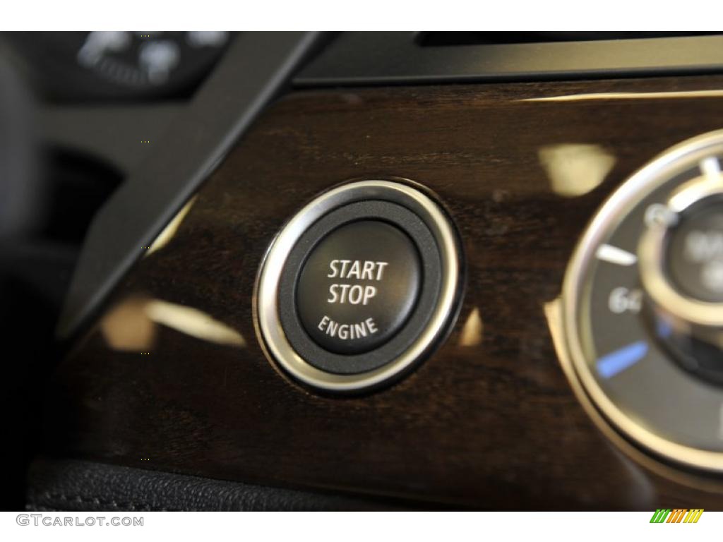 2011 Z4 sDrive30i Roadster - Jet Black / Beige photo #37