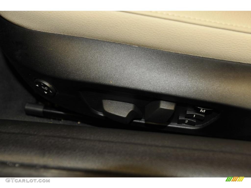 2011 Z4 sDrive30i Roadster - Jet Black / Beige photo #39