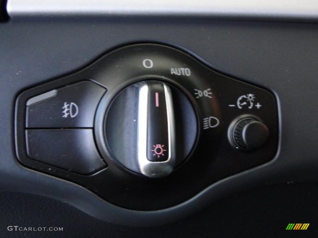 2010 Audi A5 3.2 quattro Coupe Controls Photo #49005455