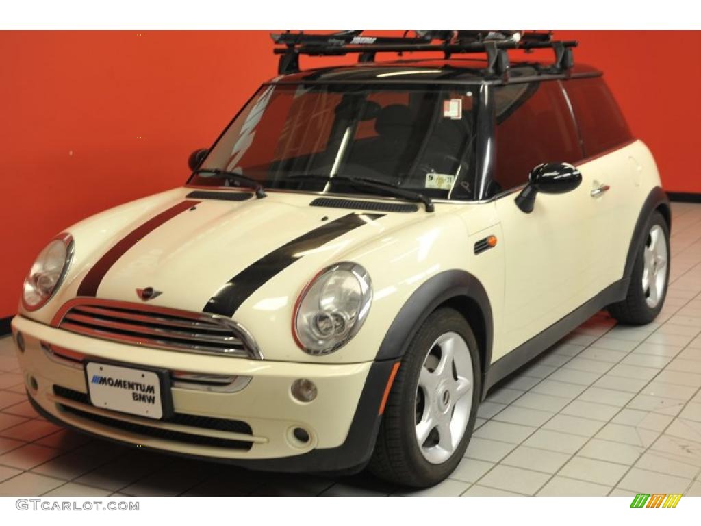 2005 Cooper Hardtop - Pepper White / Panther Black photo #2