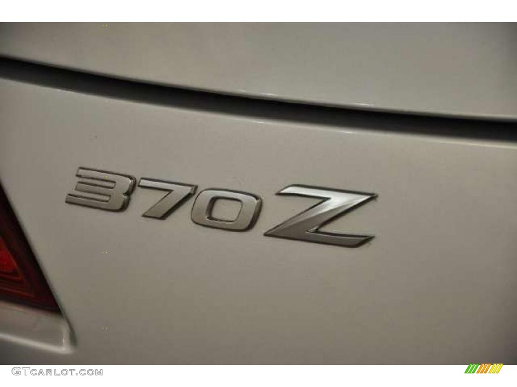 2009 Nissan 370Z NISMO Coupe Marks and Logos Photo #49013333